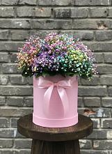 Цветочная композиция из Гипсофила и Розы в шляпной коробке в Константиновском