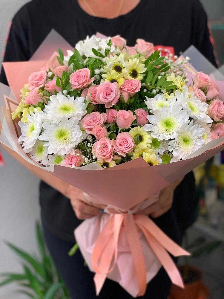 Букет цветов из: Розы и Хризантемы в Константиновском