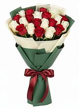 Букет Микс из красных и белых роз #REPLACE_PRED# Константиновском