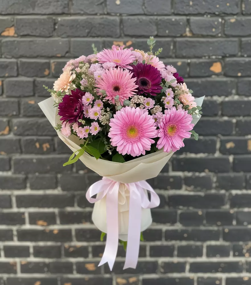 Букет цветов из: Герберы и Хризантемы в Константиновском