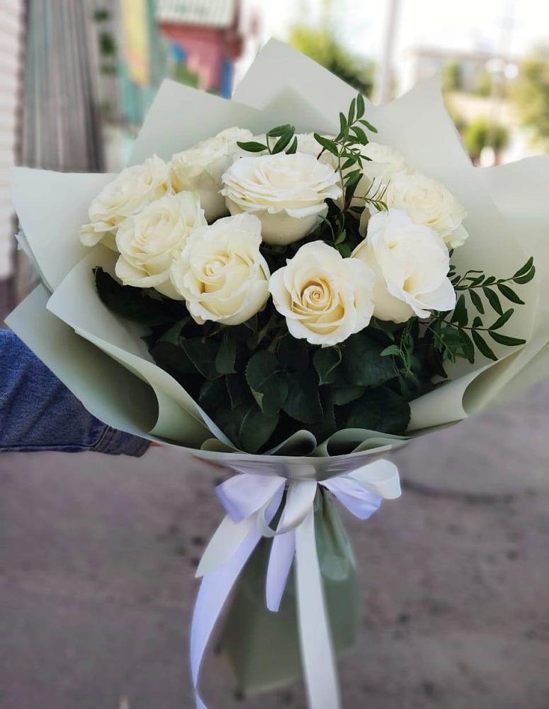 Букет Белые розы Проуд в Константиновском