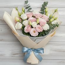 Букет цветов из:  Лизиантусы в Константиновском