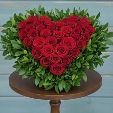 Цветочная композиция из Розы в виде сердца в Константиновском