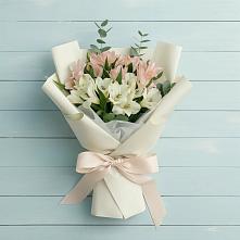Букет цветов из:  Альстромерии в Константиновском