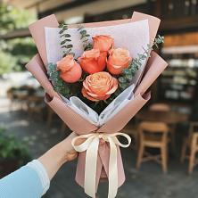 Букет цветов из:  Розы в Константиновском