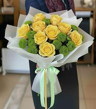 Букет цветов из:  Хризантемы и Розы в Константиновском