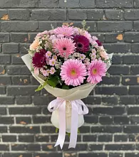 Букет цветов из:  Герберы и Хризантемы #REPLACE_PRED# Константиновском