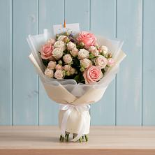 Букет цветов из:  Розы в Константиновском