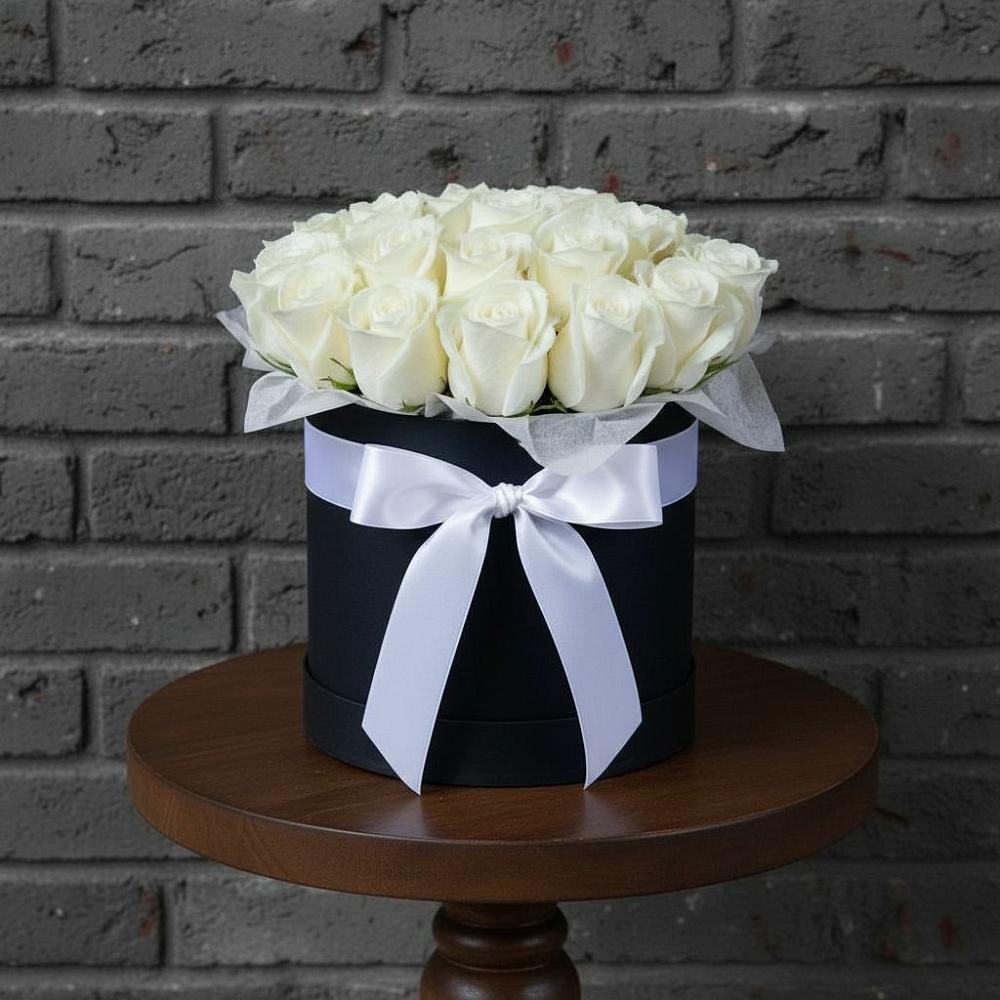 Цветочная композиция из Розы в шляпной коробке в Константиновском