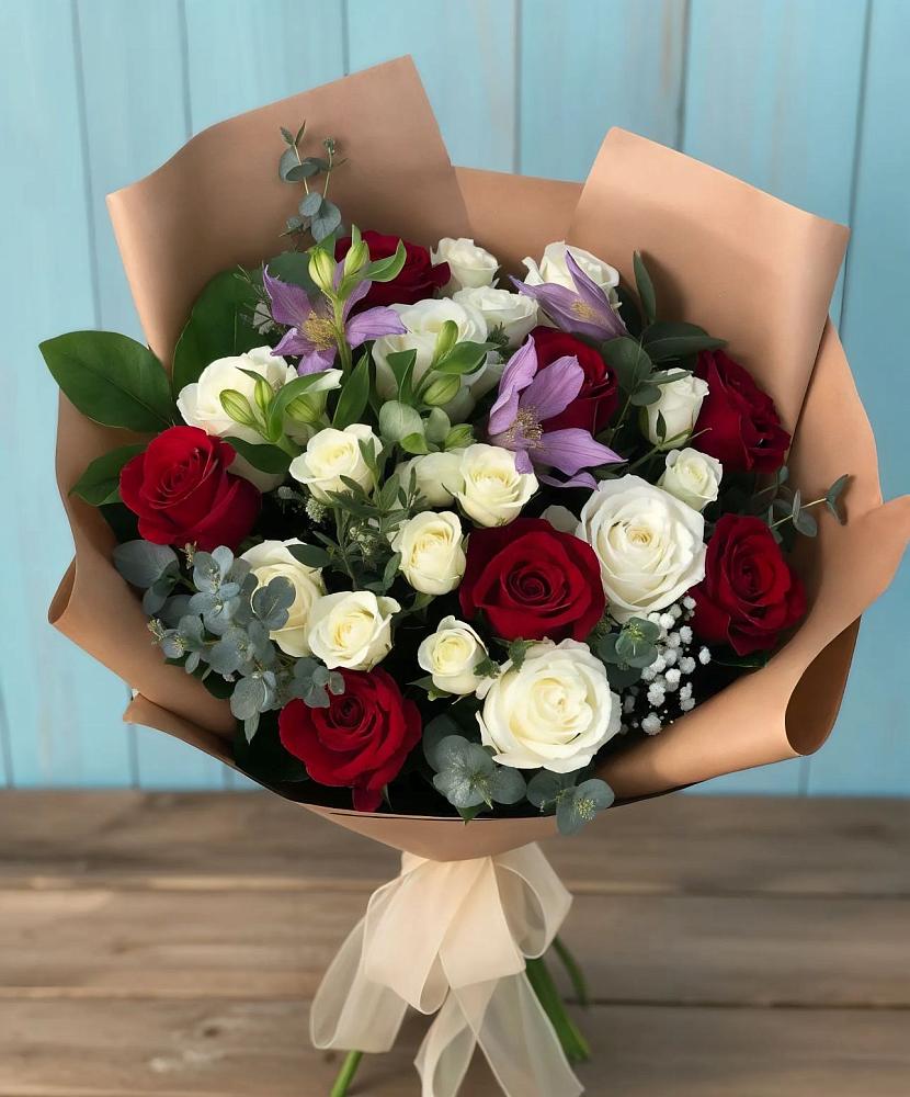 Букет цветов из: Розы и Альстромерии в Константиновском